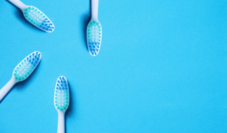 DiÅŸlerimizi Temizlemeyi Bile Bilmiyoruz